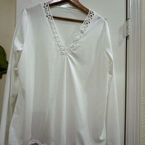 Elegant White Lace Trim V-Neck Women's Top